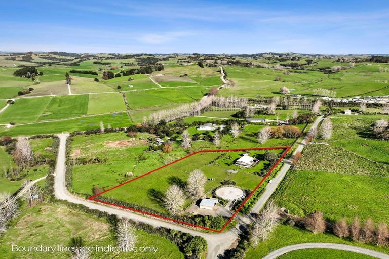 Photo of property in 39 Lara Lane, Kaiwaka, 0573