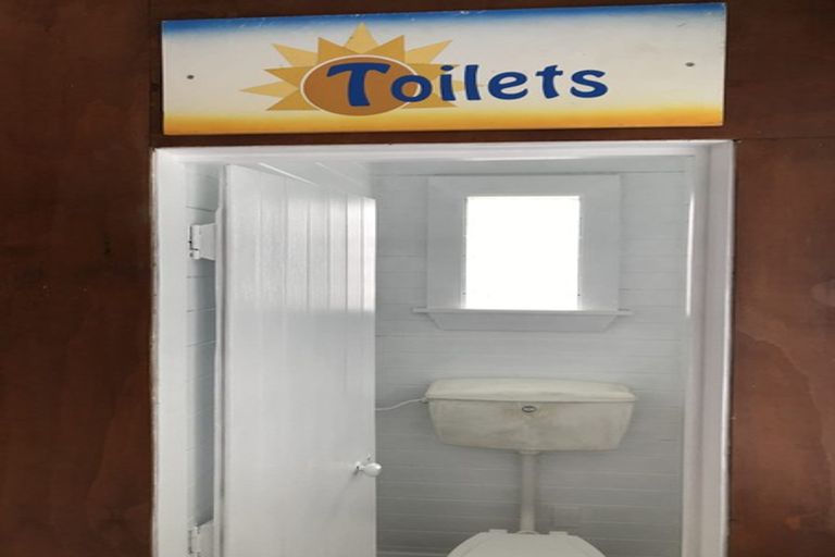 Photo of property in 216 Riccarton Road, Riccarton, Christchurch, 8041