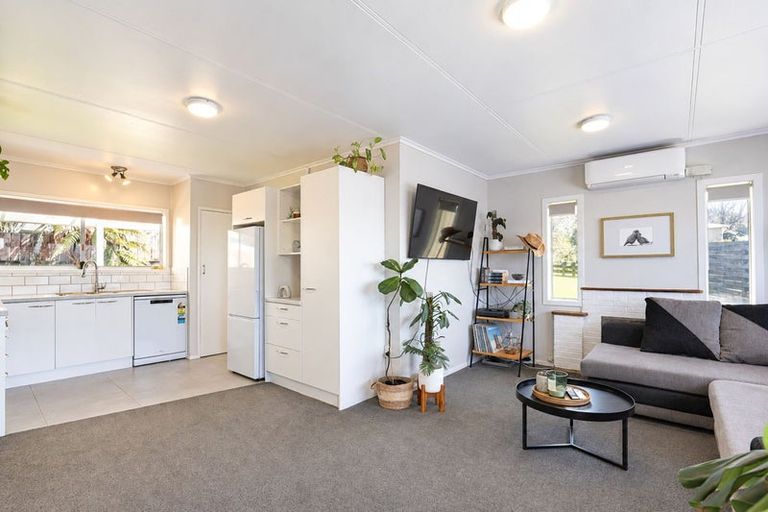 Photo of property in 6a Teal Place, Selwyn Heights, Rotorua, 3015