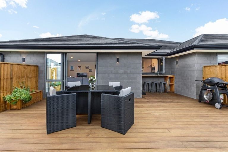 Photo of property in 2 Dyer Lane, Cambridge, 3434