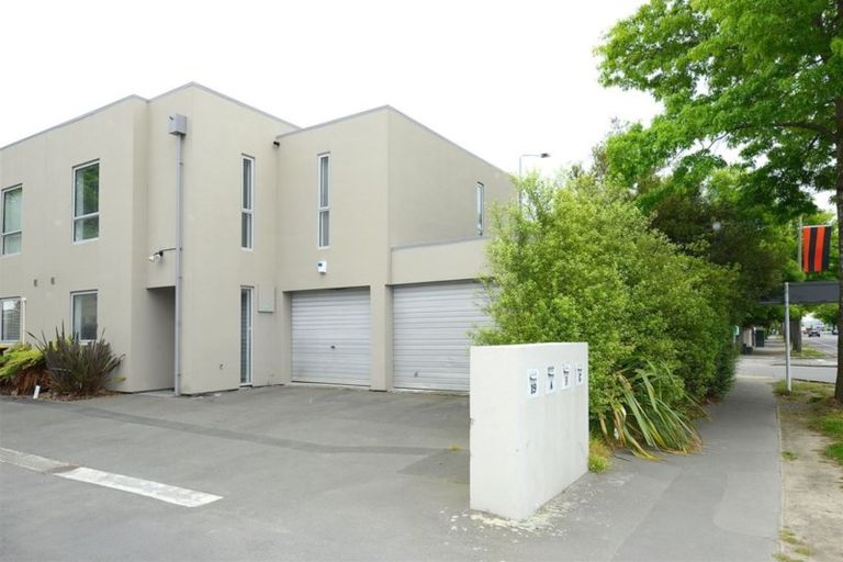 Photo of property in 19 Whiteleigh Avenue, Addington, Christchurch, 8024