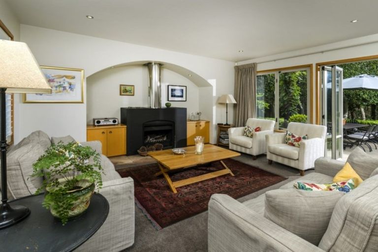 Photo of property in 34 Oxford Terrace, Devonport, Auckland, 0624