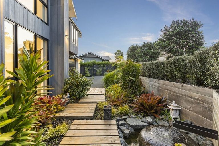 Photo of property in 12 Caldera Drive, Long Bay, Auckland, 0630