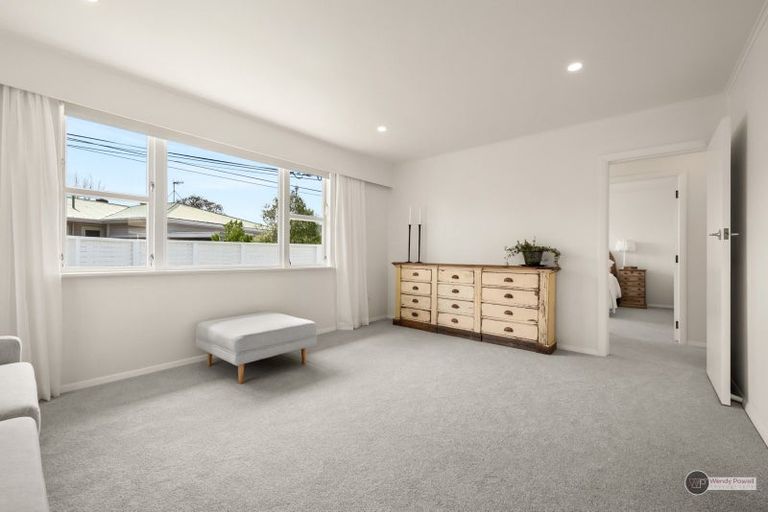 Photo of property in 4 Barsi Grove, Avalon, Lower Hutt, 5011