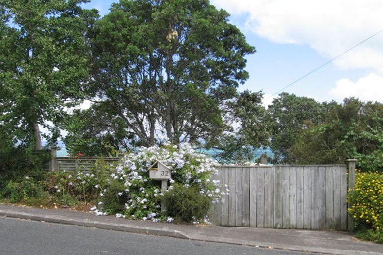 Photo of property in 32 Tizard Road, Birkenhead, Auckland, 0626
