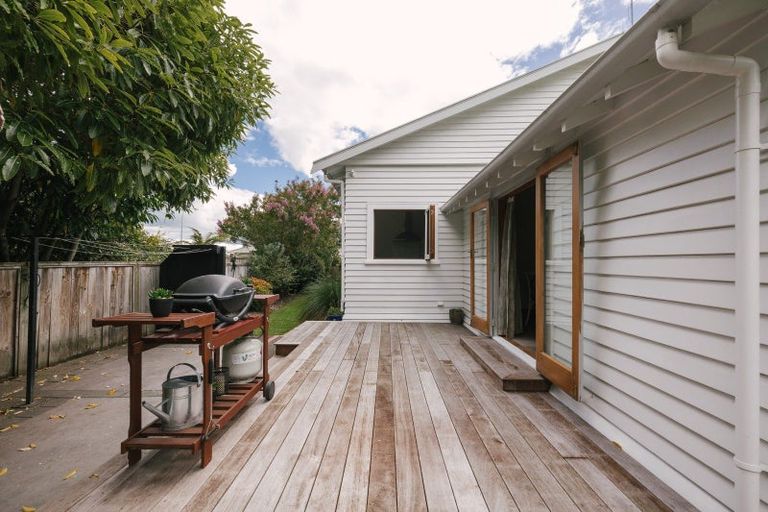 Photo of property in 168 College Street, Awapuni, Palmerston North, 4412