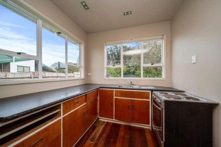 Photo of property in 41 Fairfield Road, Hawera, 4610