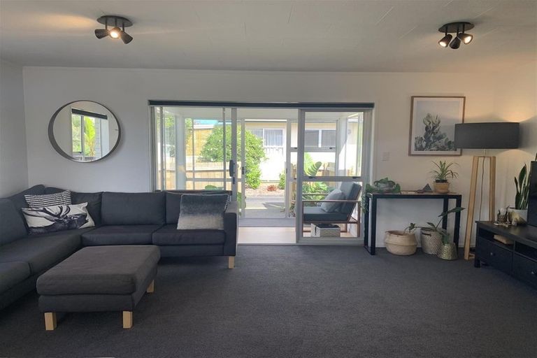 Photo of property in 3a Cypress Gardens Place, Onerahi, Whangarei, 0110