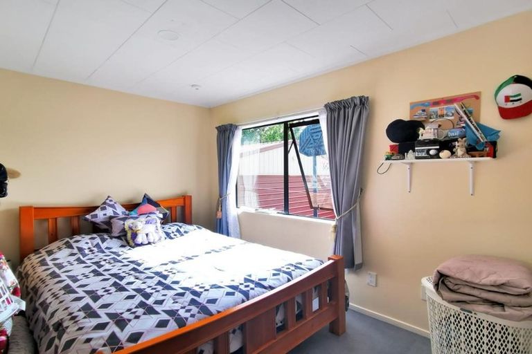 Photo of property in 45 Aldern Road, Massey, Auckland, 0614