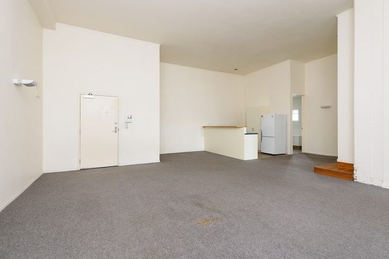 Photo of property in Tennyson Apartments, 18/25 Tennyson Street, Te Aro, Wellington, 6011