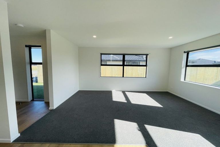 Photo of property in 8 Ned Place, Halswell, Christchurch, 8025