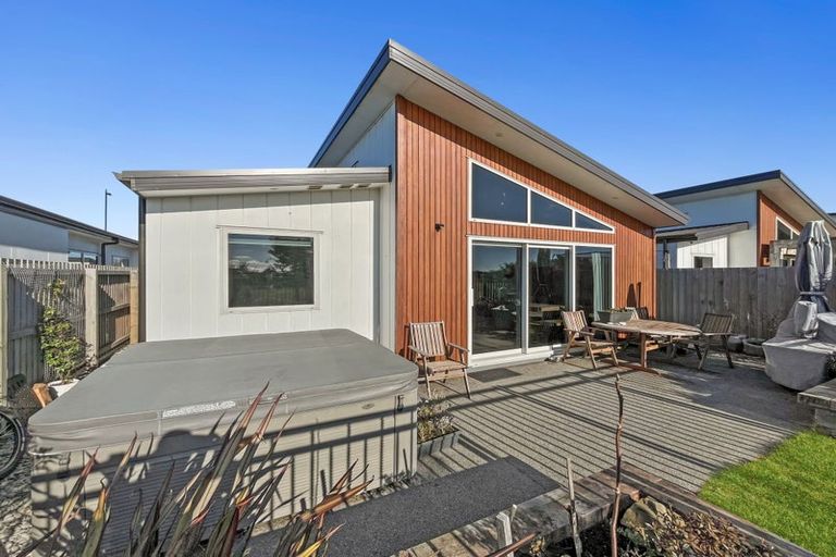 Photo of property in 31 Dow Square, Wigram, Christchurch, 8025