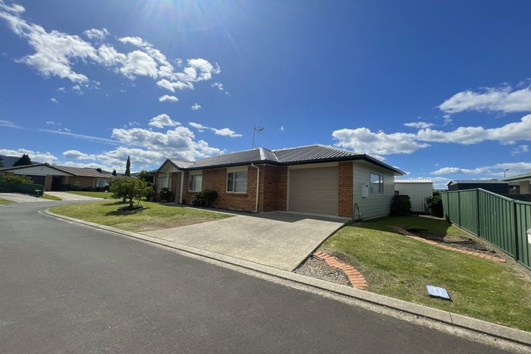 Photo of property in 7 Donegal Place, Katikati, 3129