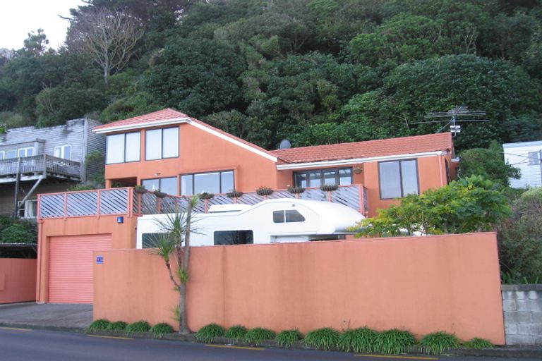 Photo of property in 19 Moana Road, Plimmerton, Porirua, 5026