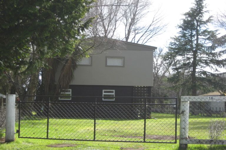 Photo of property in 16 Raukawa Place, Tauranga Taupo, Turangi, 3382