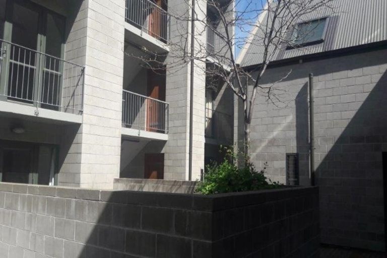 Photo of property in 4/868 Colombo Street, Christchurch Central, Christchurch, 8013