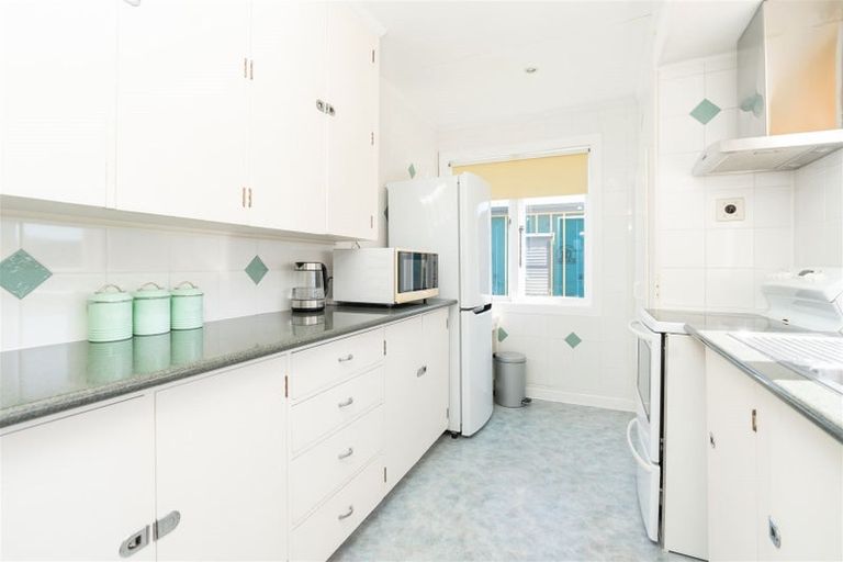 Photo of property in 305 Cambridge Road, Hillcrest, Hamilton, 3216