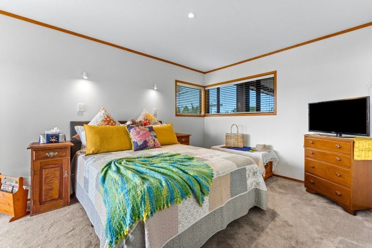 Photo of property in 57 Rosario Crescent, Red Beach, 0932