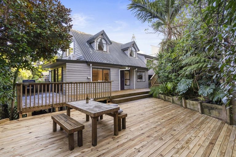 Photo of property in 3/244 Onewa Road, Birkenhead, Auckland, 0626