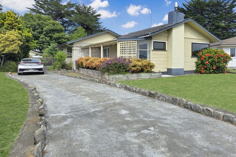 Photo of property in 6 Alamein Crescent, Onekawa, Napier, 4110