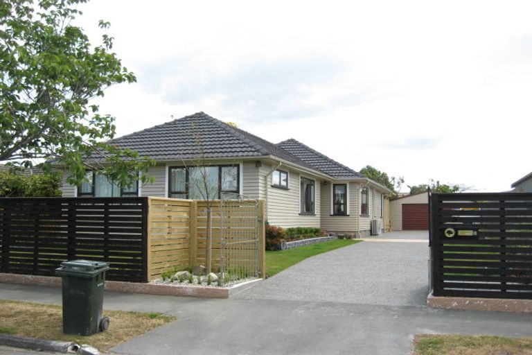 Photo of property in 6 Epping Place, Burnside, Christchurch, 8053