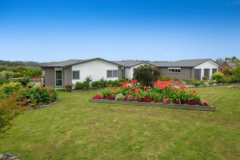 Photo of property in 28 Awatiro Drive, Kaukapakapa, 0871