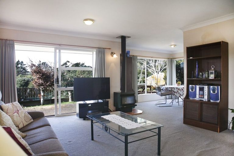 Photo of property in 2/98 Frank Nobilo Drive, Golflands, Auckland, 2013