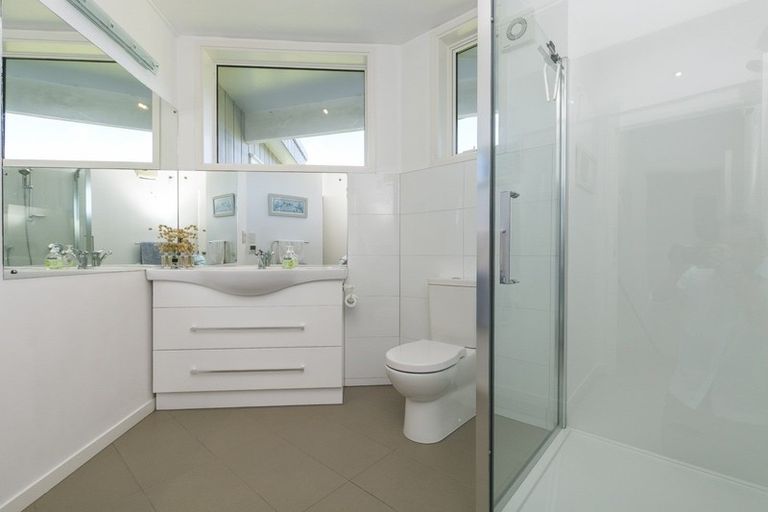 Photo of property in 21 Kabul Street, Khandallah, Wellington, 6035