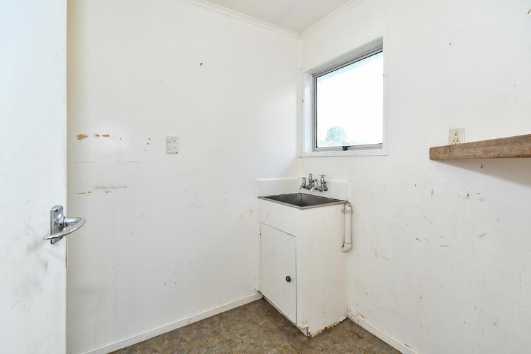 Photo of property in 17 Fairdale Avenue, Red Hill, Papakura, 2110