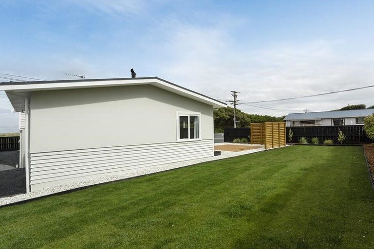 Photo of property in 1 Pearse Street, Brighton, Dunedin, 9035