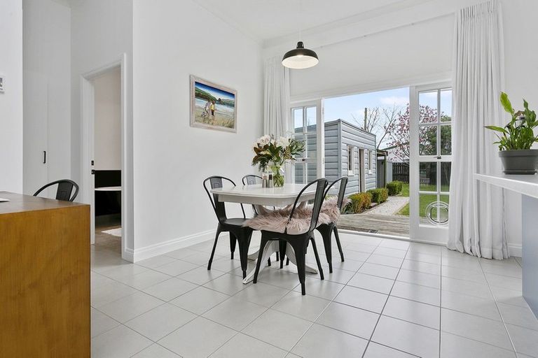 Photo of property in 56 Hall Street, Cambridge, 3434