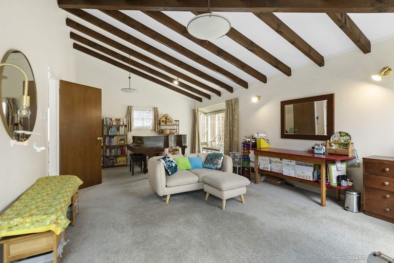 Photo of property in 11 Waikowhai Street, Ngaio, Wellington, 6035