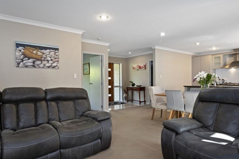 Photo of property in 45 Te Otinga Place, Pyes Pa, Tauranga, 3112