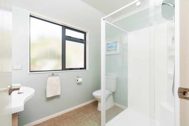 Photo of property in 97 Raukawa Road, Peka Peka, Waikanae, 5391