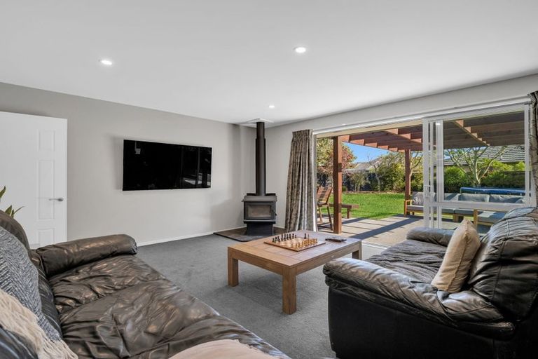Photo of property in 21 Christie Place, Rolleston, 7614