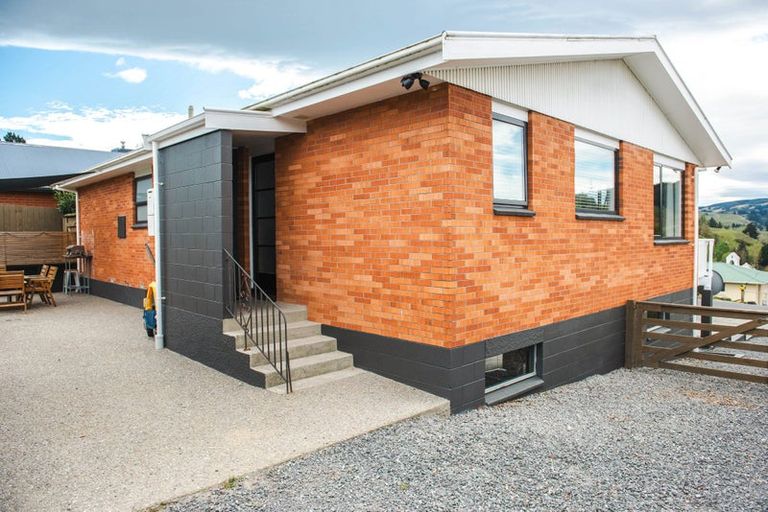 Photo of property in 4 Campbelton Street, Lawrence, 9532