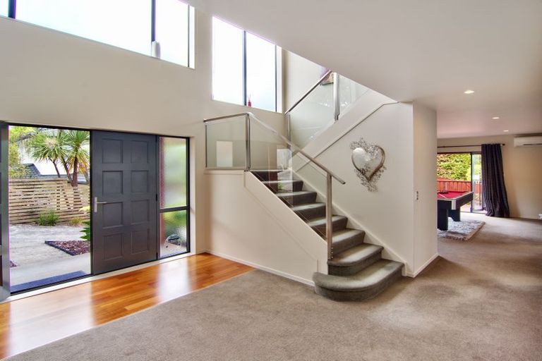 Photo of property in 30a Derwent Crescent, Titirangi, Auckland, 0604