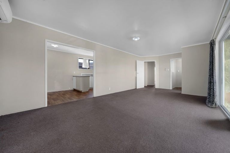 Photo of property in 25 Sharland Avenue, Manurewa, Auckland, 2102