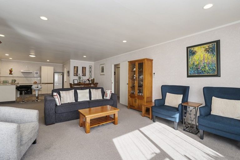 Photo of property in 86 Elizabeth Street, Waikanae, 5036