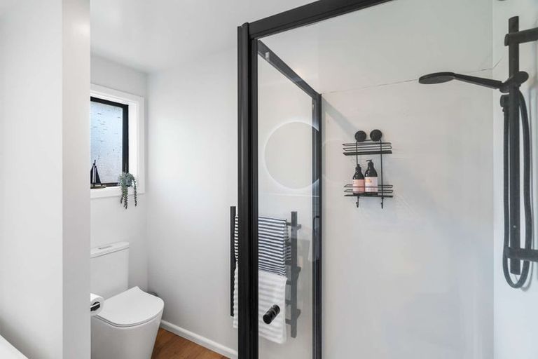 Photo of property in 142 Pacific Road, North New Brighton, Christchurch, 8083