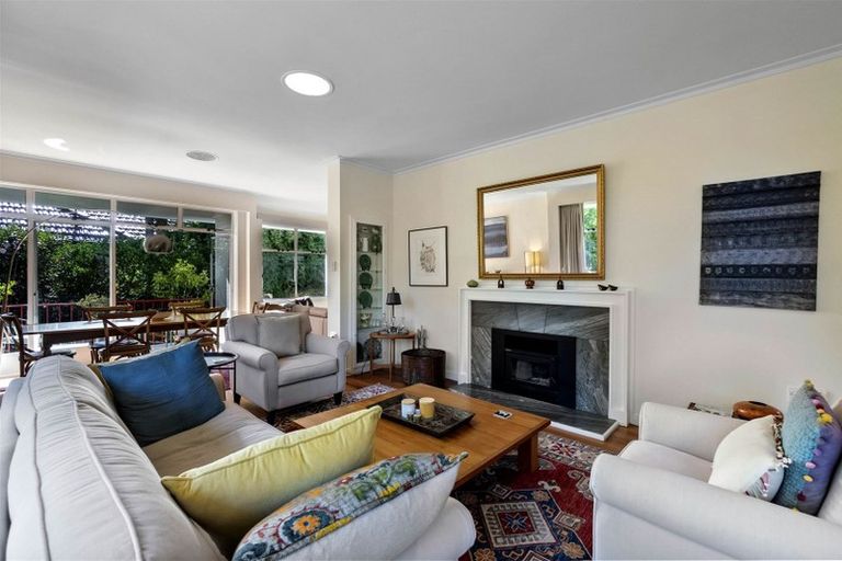 Photo of property in 6 Woodstock Road, Fairfield, Hamilton, 3214