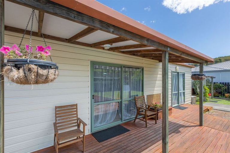 Photo of property in 3a Golding Road, Taradale, Napier, 4112