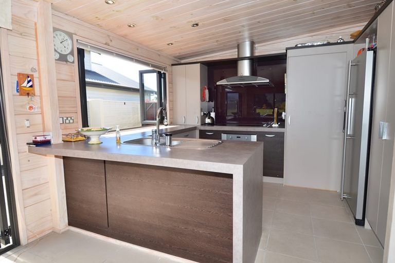 Photo of property in 115 Motu Hei, Pauanui, Hikuai, 3579