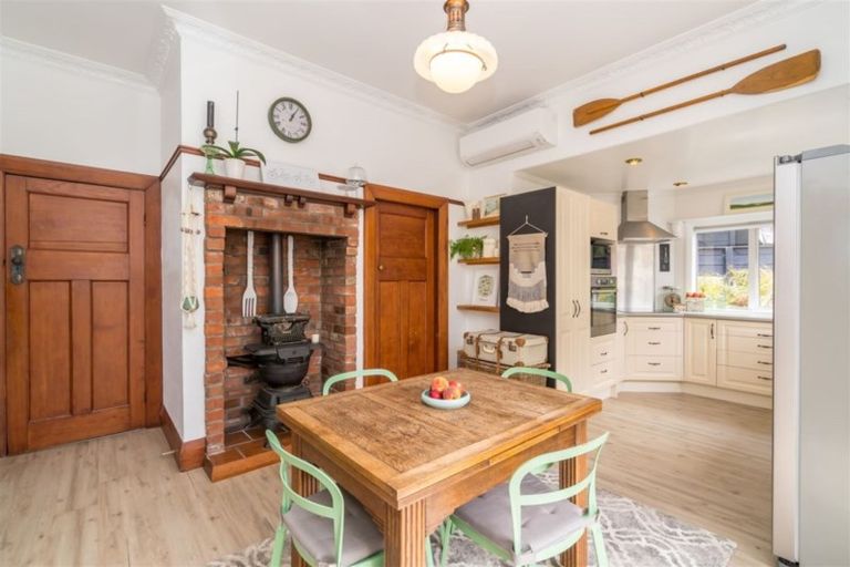 Photo of property in 16 Burnett Street, Calton Hill, Dunedin, 9012