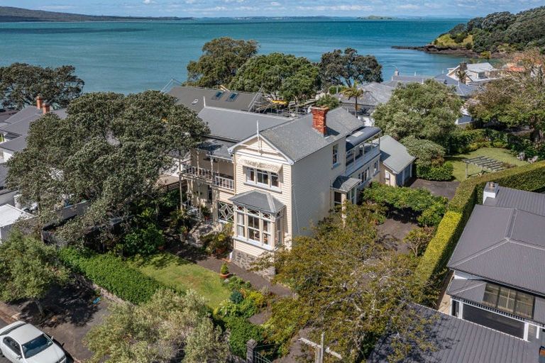 Photo of property in 42 Cheltenham Road, Devonport, Auckland, 0624