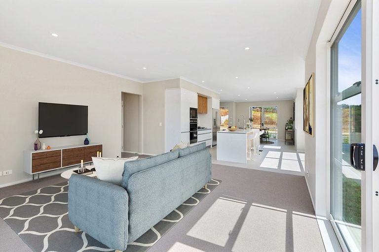 Photo of property in 17 Kuku Avenue, Red Beach, 0932