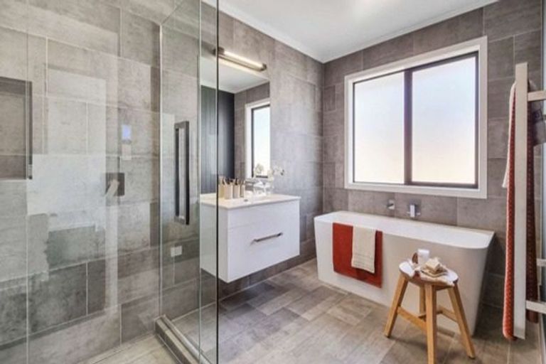 Photo of property in 11 Hamon Place, Pukehangi, Rotorua, 3015