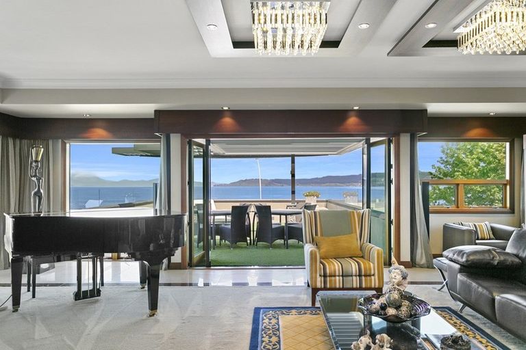 Photo of property in 1/170 Lake Terrace, Hilltop, Taupo, 3330