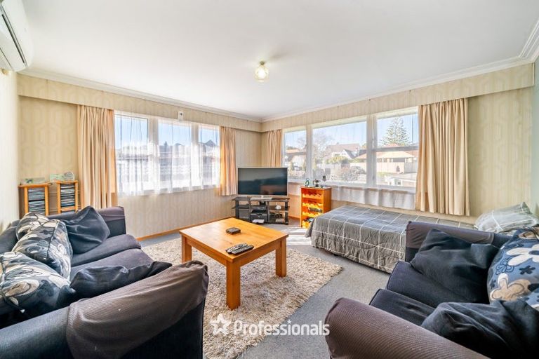 Photo of property in 83 Wai-iti Crescent, Woburn, Lower Hutt, 5010