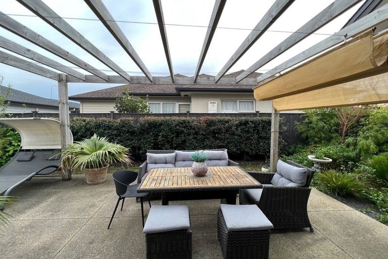 Photo of property in 14 Paso Fino Crescent, Karaka, Papakura, 2113